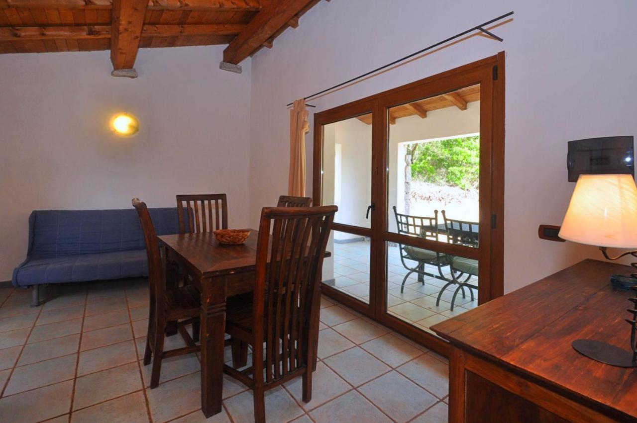 Mare Di Ginepri Apartment Badesi Exterior photo