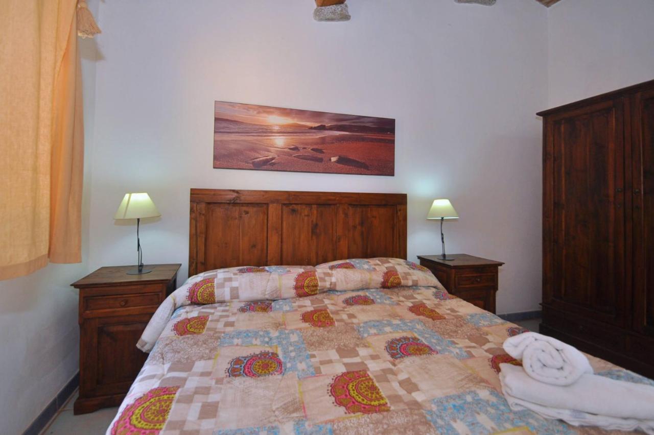 Mare Di Ginepri Apartment Badesi Exterior photo